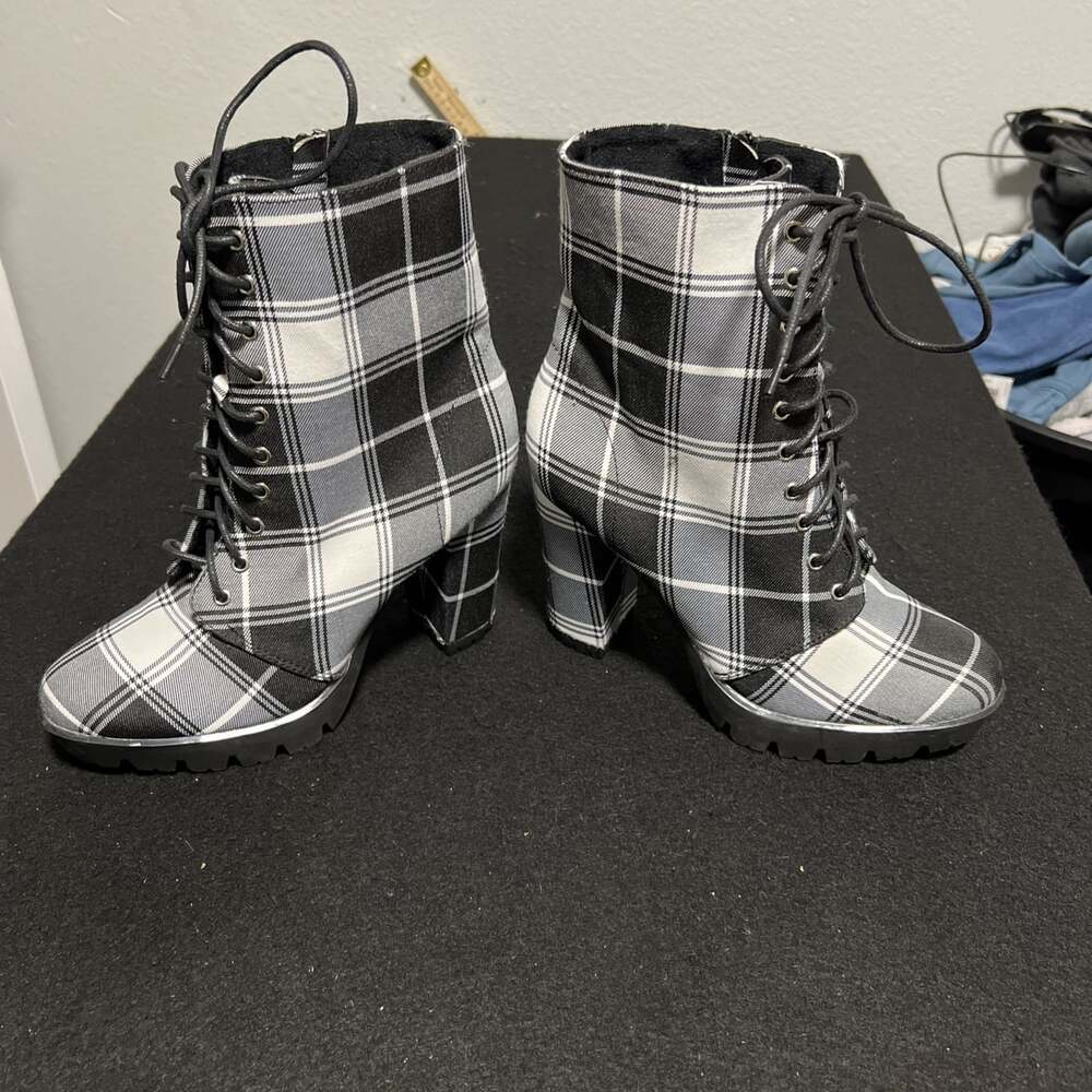 Women Boots Chunky Block Heel Lace-Up Platform Booties Checkered Black & White